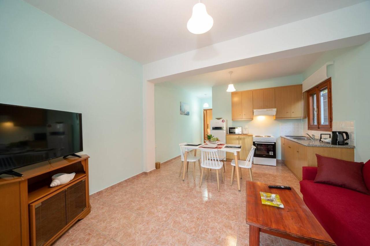 Afroditi Holiday Home - Blue Apartment Svoronata Eksteriør bilde