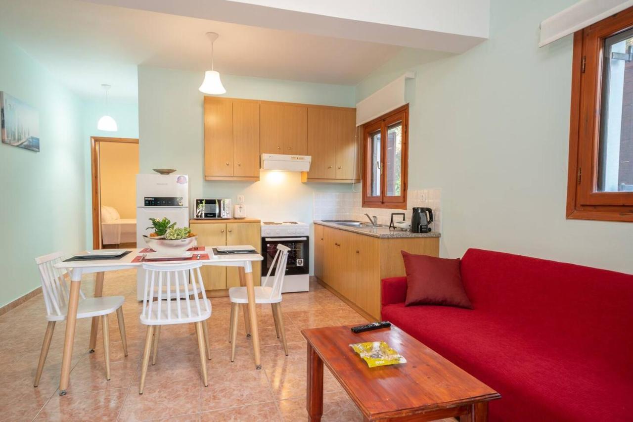 Afroditi Holiday Home - Blue Apartment Svoronata Eksteriør bilde